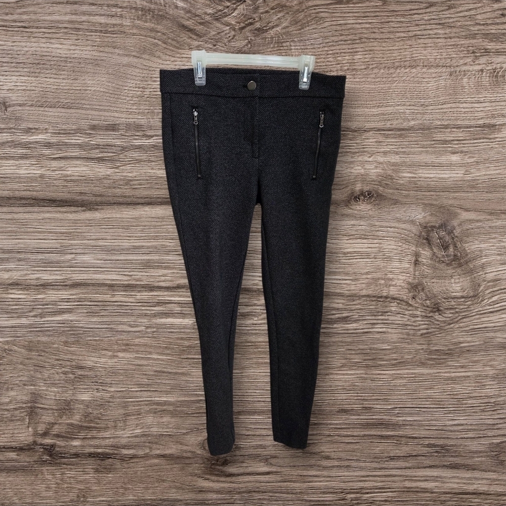 LOFT Gray Leggings Comfortable and Versatile Size 6